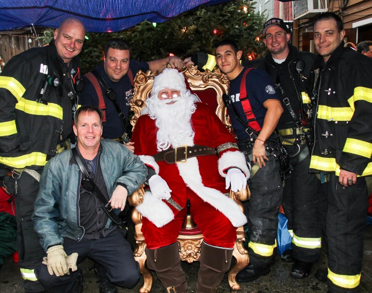 gboys-santa-2017-fdny