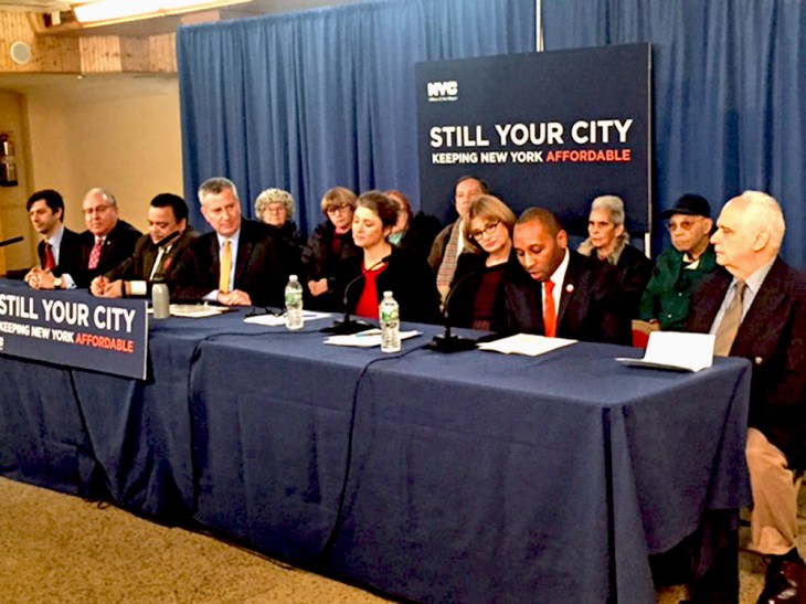 Mayor de Blasio (center) speaks on 2016’s record number of affordable housing financing at Bedford Avenue’s Monsignor Alexius Jarka Hall. Also in attendance: Council Member Stephen Levin (far left), People’s Firehouse Exec. Dir. Daniel Rivera (3rd from left), and Assemblyman Joseph Lentol (far right).