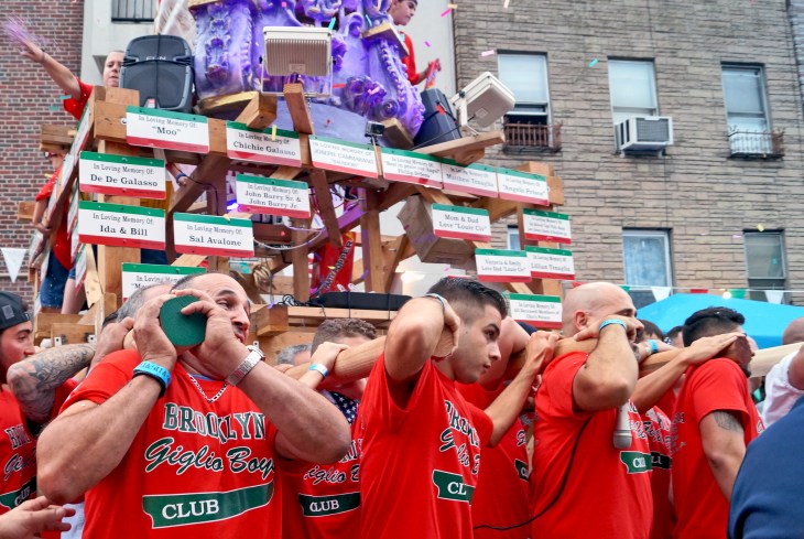 Columbus Day Giglio 003