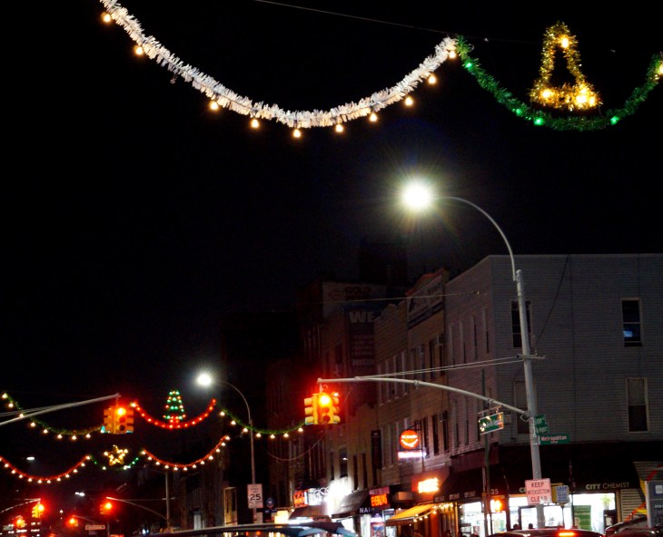 xmas lights graham ave n 001